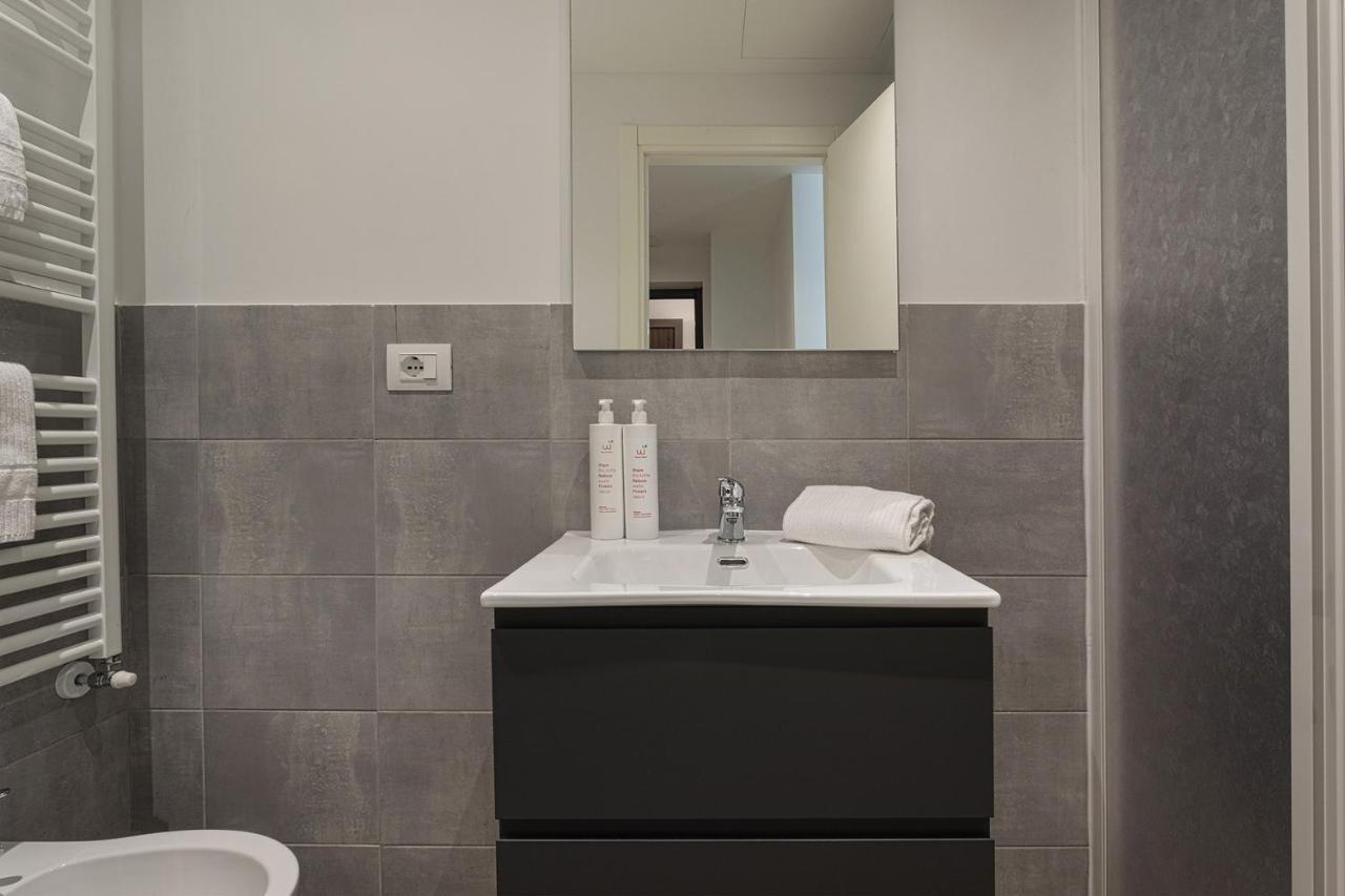 Brignole De Ferrari Apartments By Wonderful Italy جنوة المظهر الخارجي الصورة